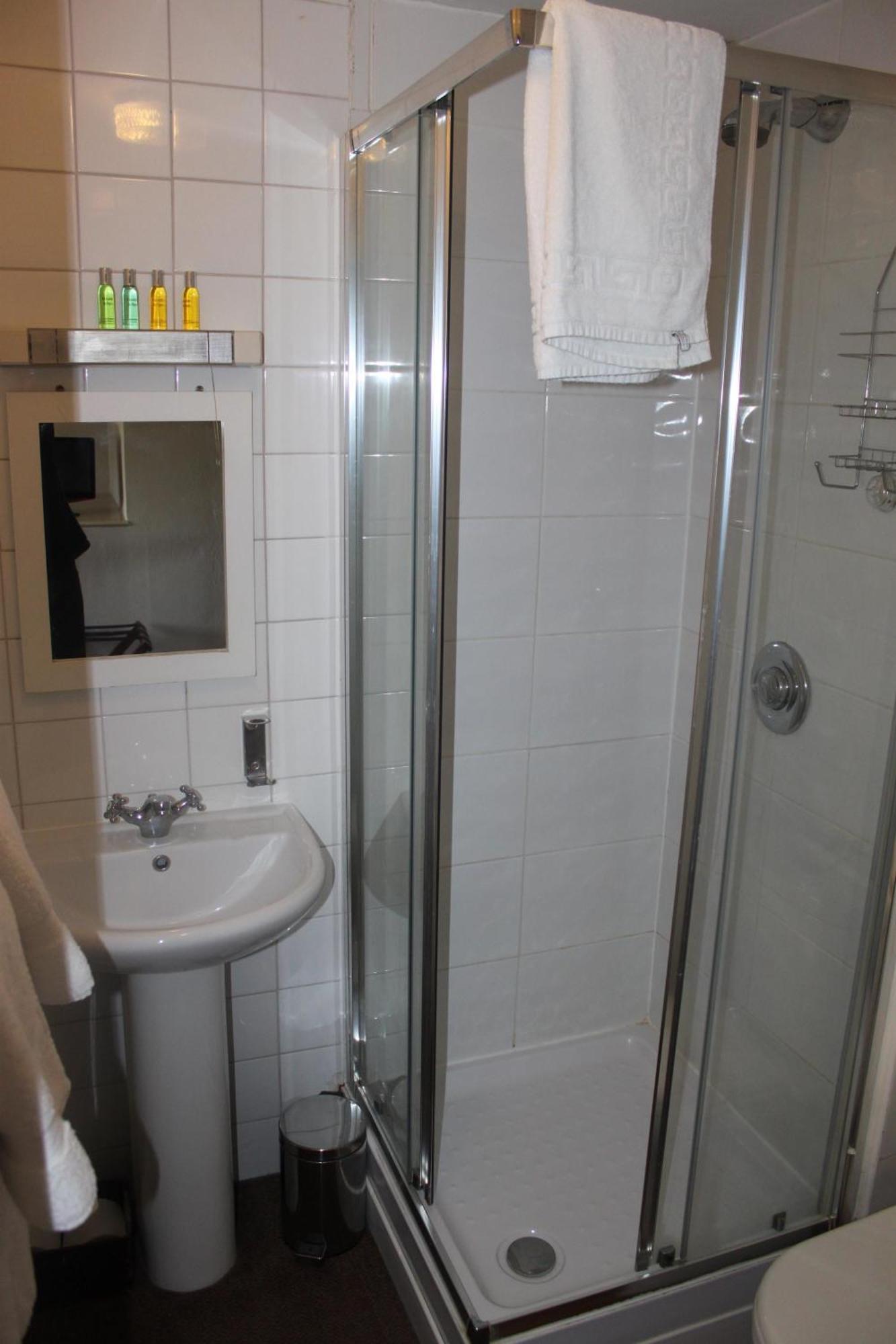 הרטינגטון The Manifold Inn Hotel חדר תמונה